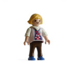 Playmobil Niña con sueter de perro y pantalón marrón ¡Mercadillo!